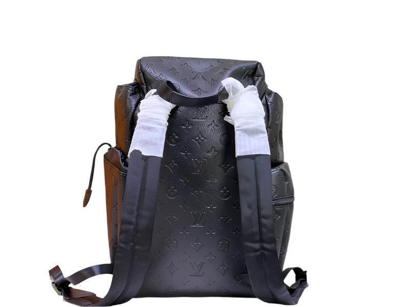 Louis Vuitton Discovery Backpack Monogram Shadow Leather Banlieue91
