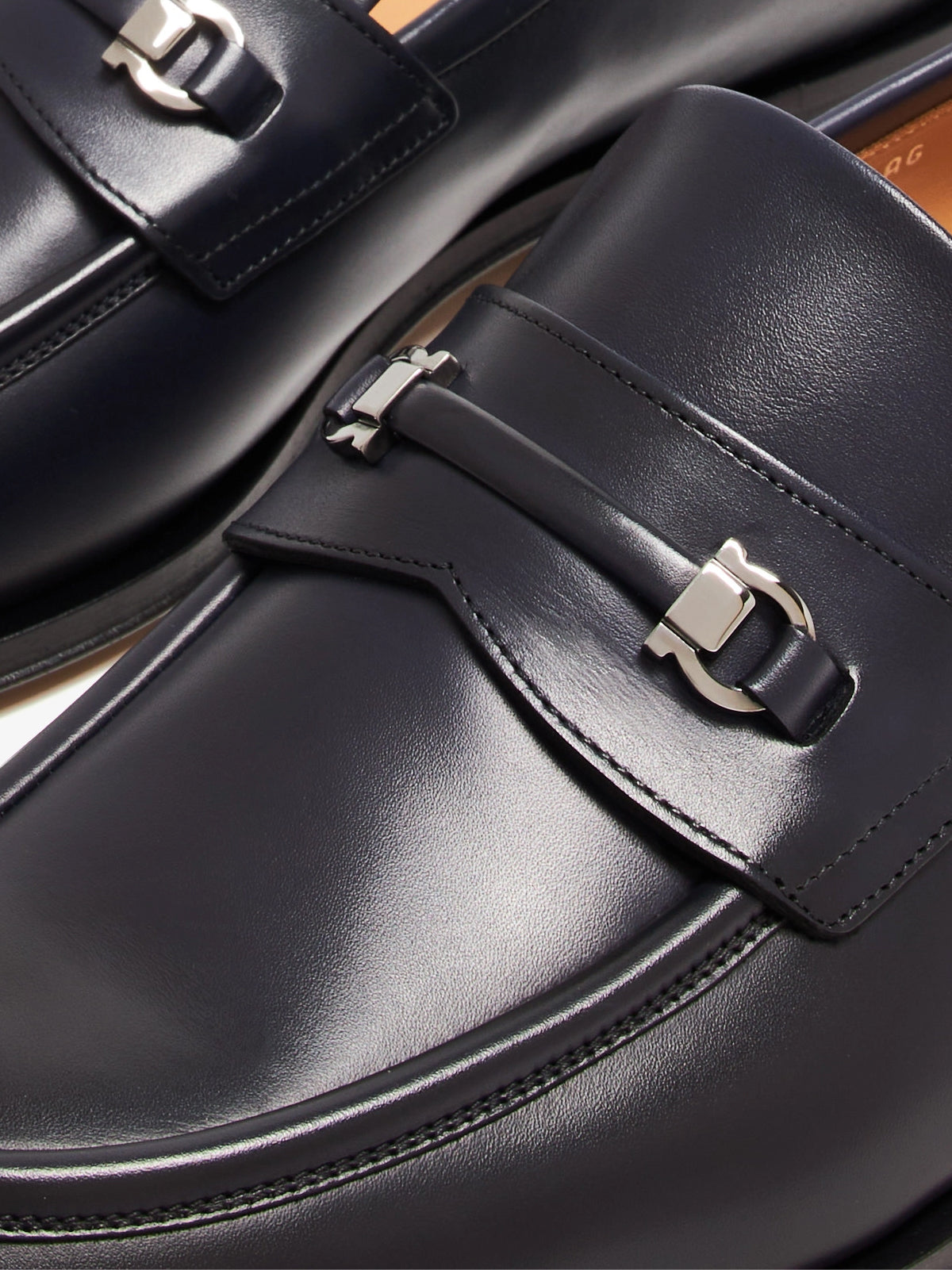Ferragamo Gancini Hook Loafers for Men Banlieue91