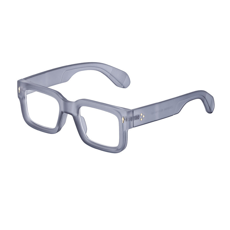 Fashionable boxy sunglasses for men with a simple frame that can be paired with nearsighted glasses V.I.P Digital Presence