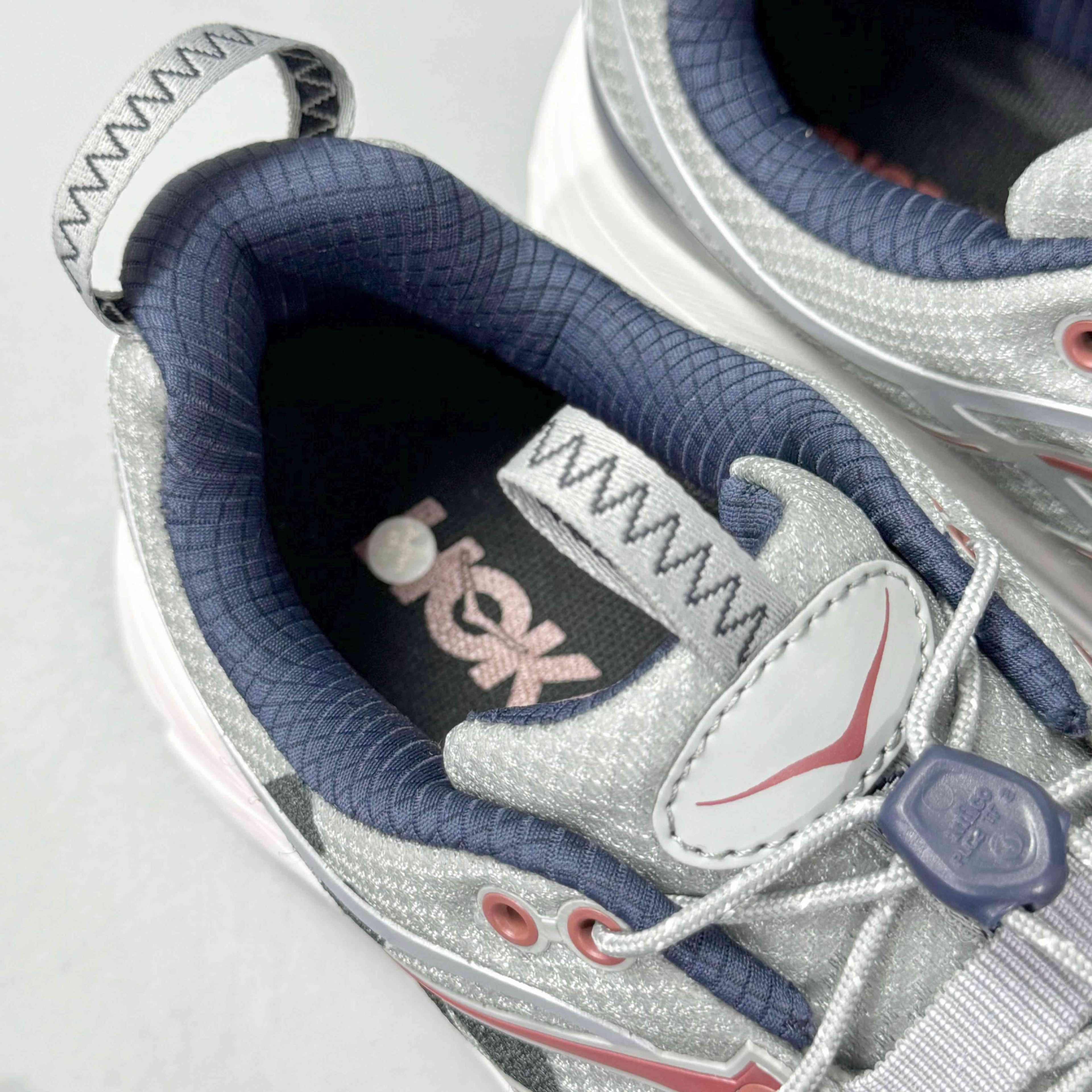 Hoka One One Mafate Three2 'Limestone Outer Space' Banlieue91