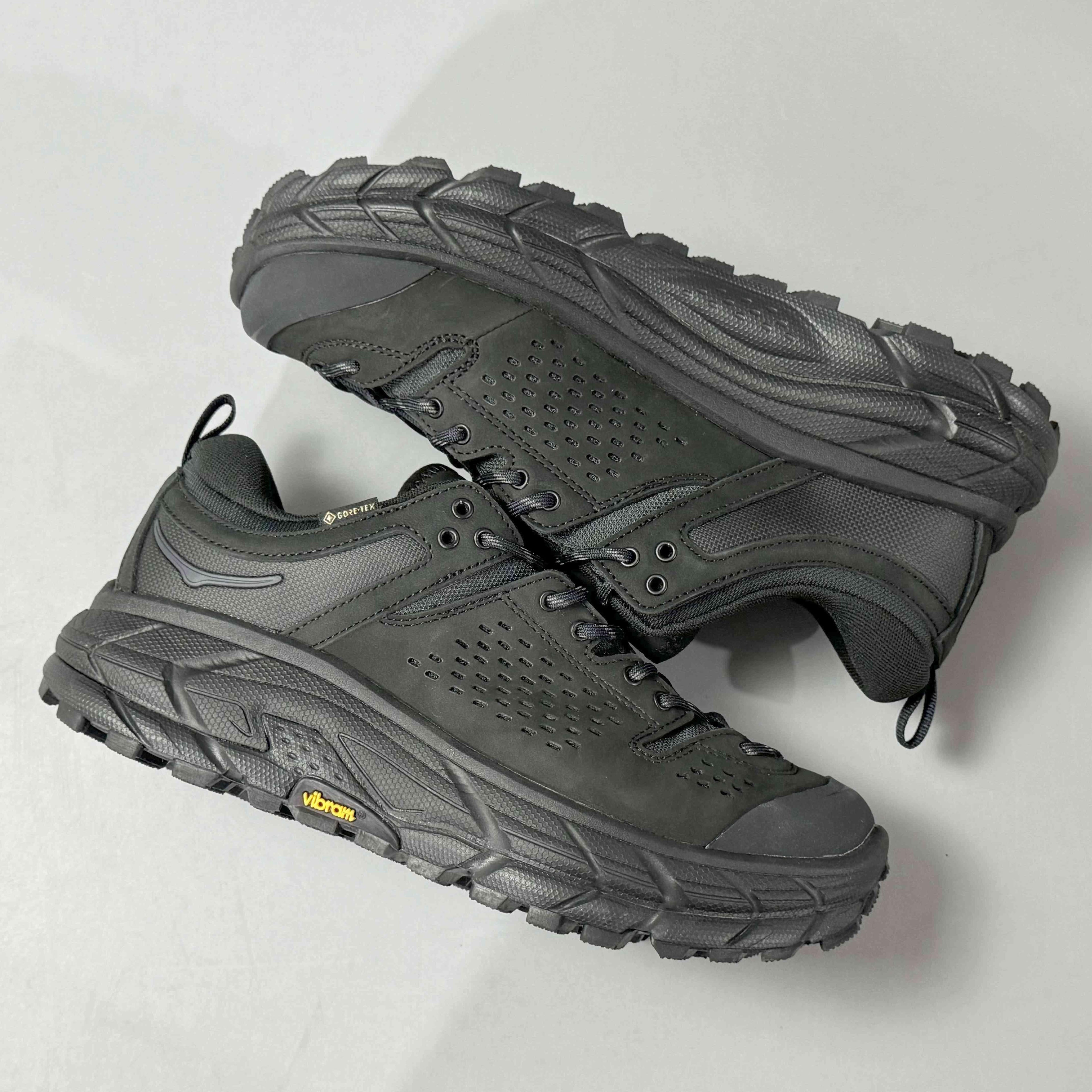 Hoka One One Tor Ultra Low 'Black' Banlieue91