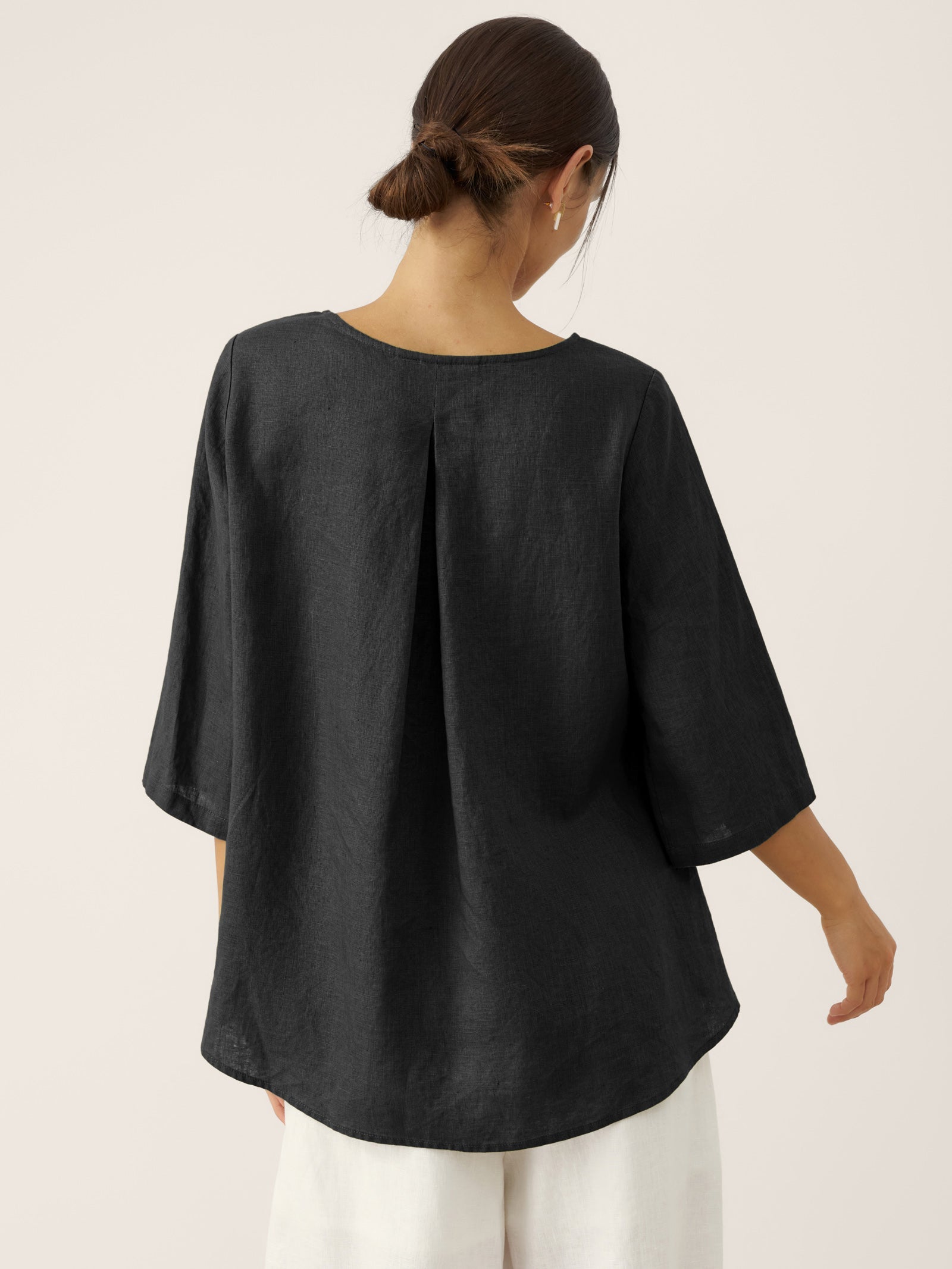 100% Linen Round Neck Asymmetrical Hem Top BRIANNA LINTICO