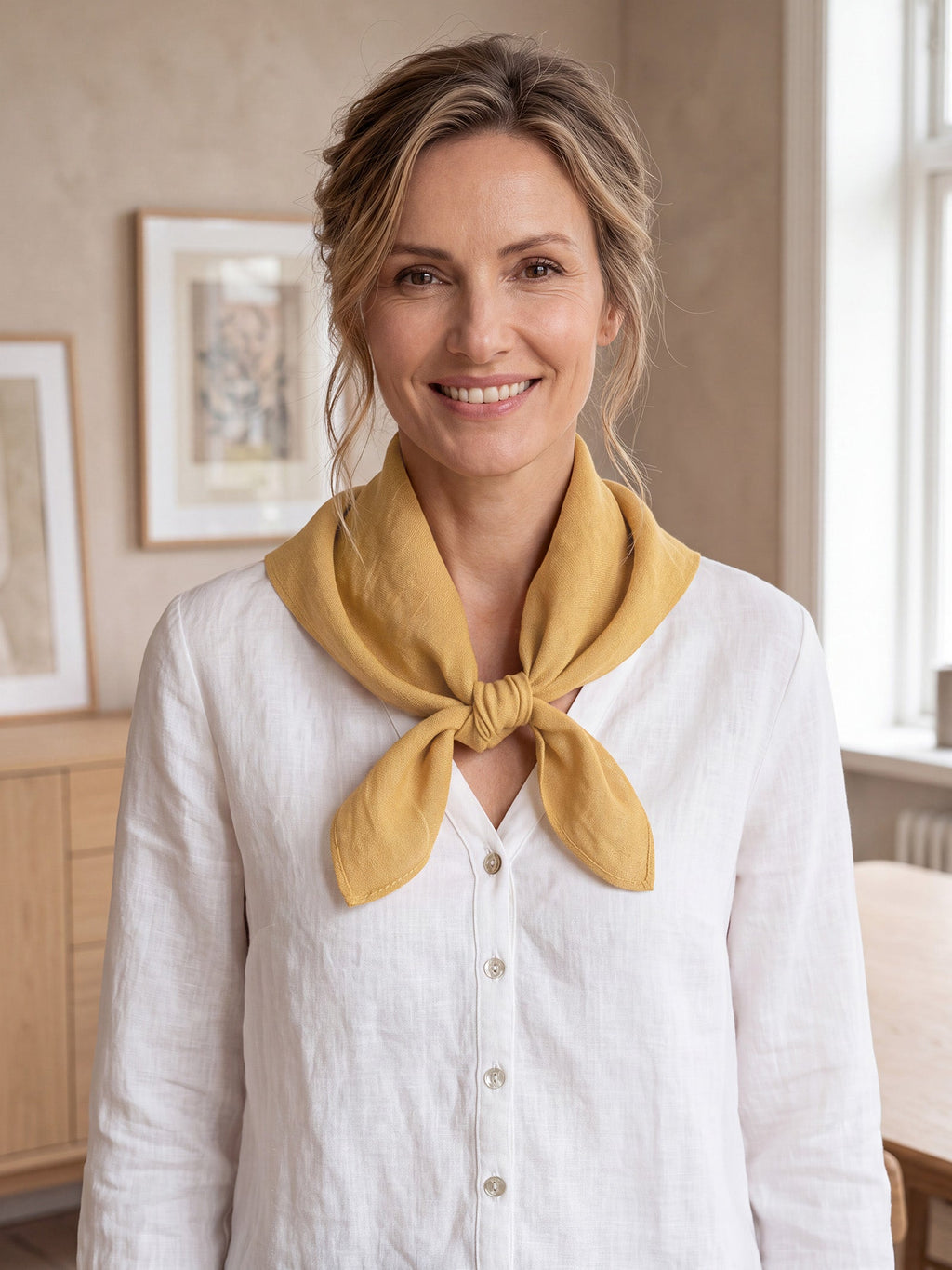 100% Linen Hand-Stitched Square Scarf LINTICO