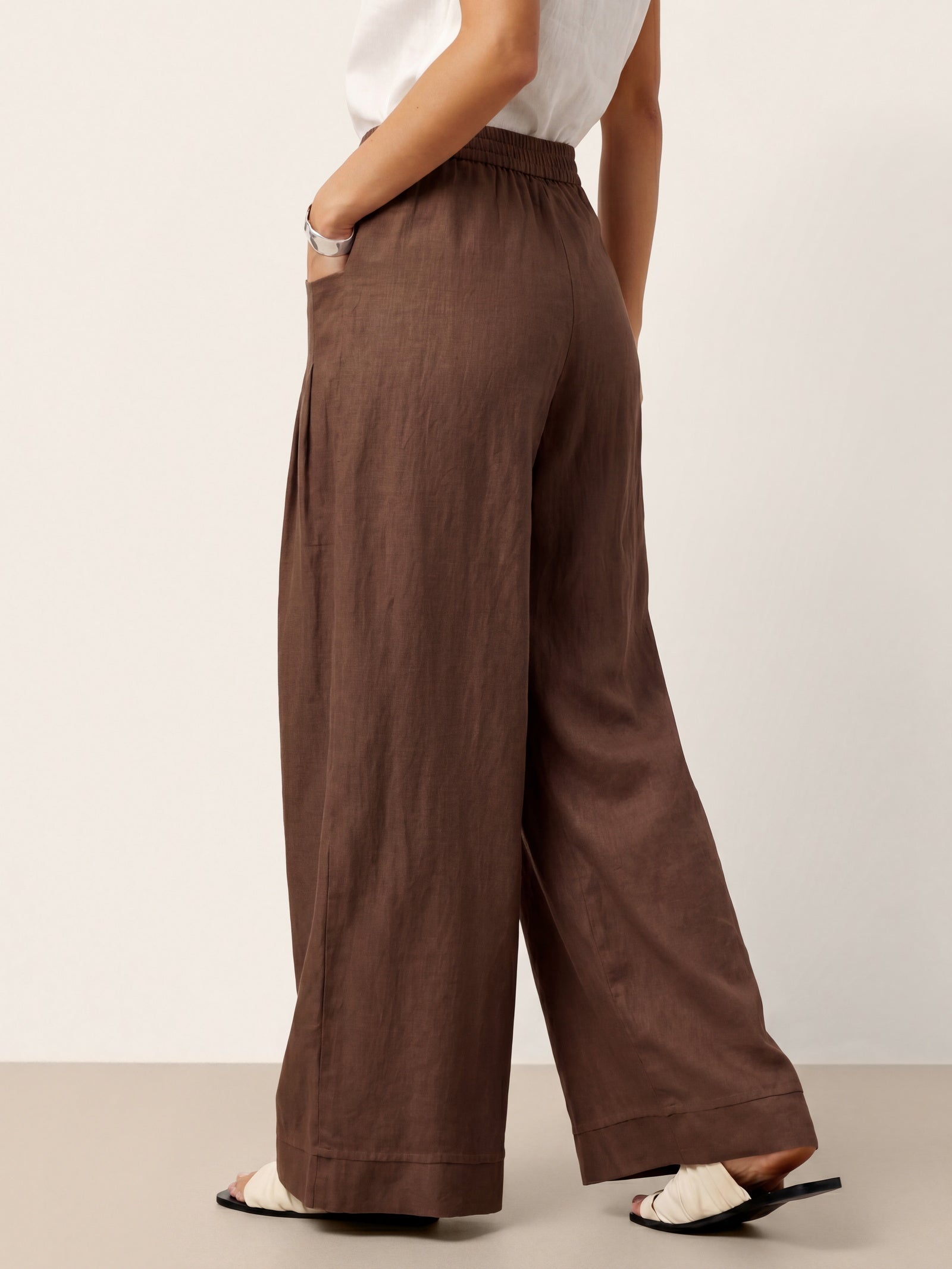 100% Linen Sculpted Pleat Elasticated Back Relaxed Pants VERIDIANA LINTICO