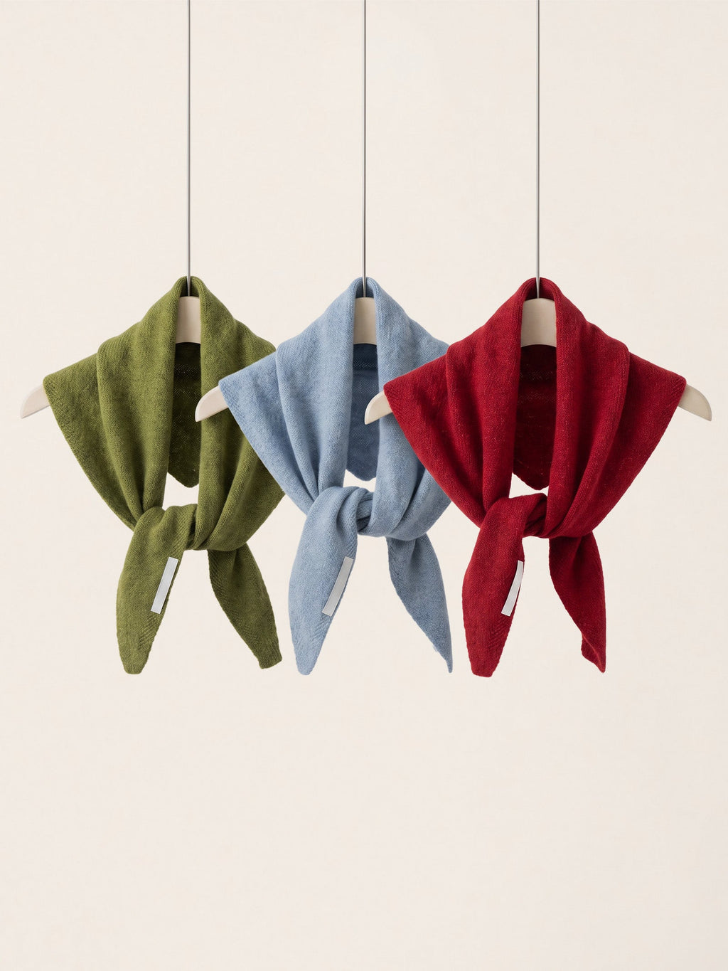 100% Merino Wool Knitted Triangle Scarf LINTICO