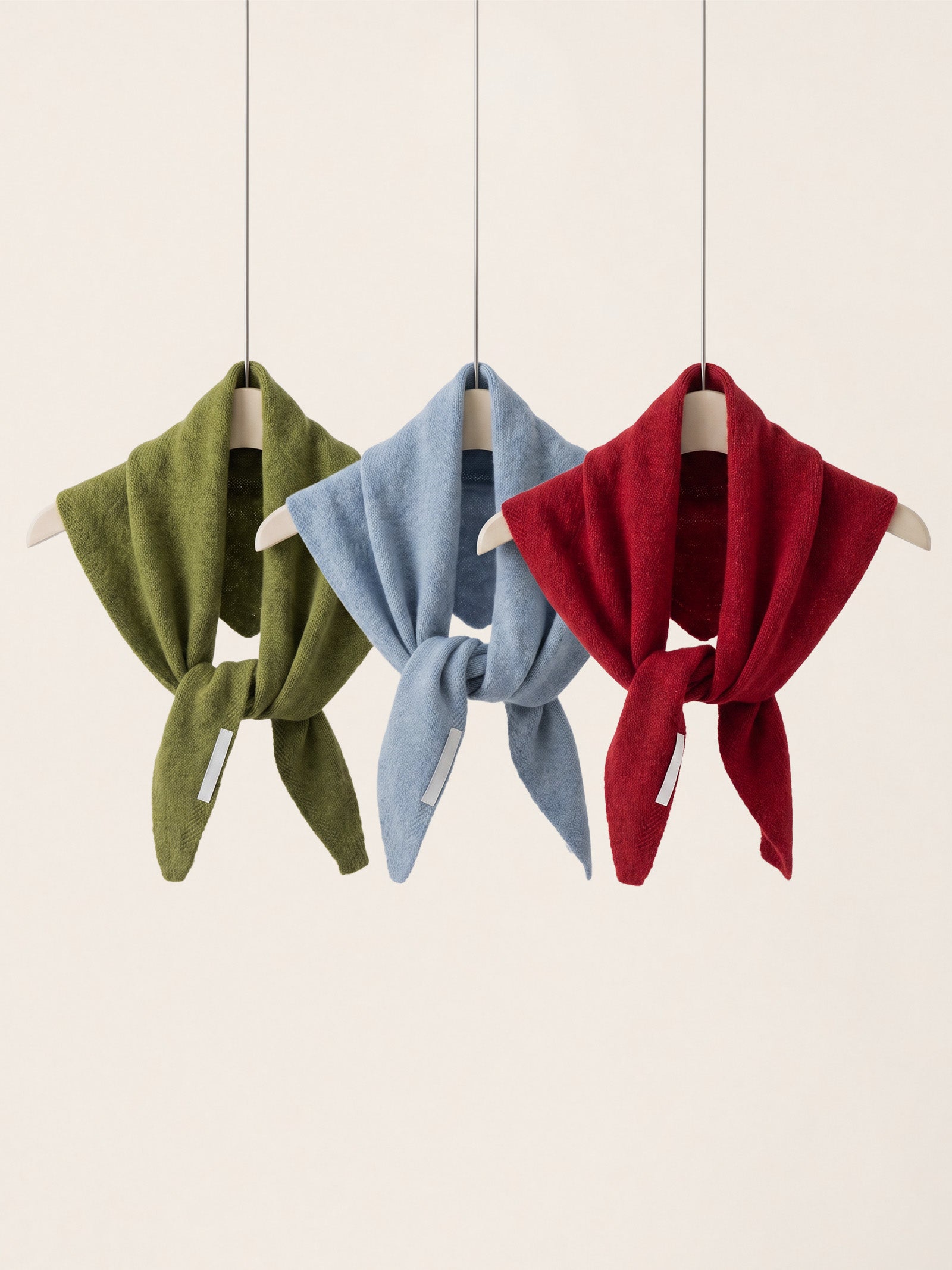 100% Merino Wool Knitted Triangle Scarf LINTICO