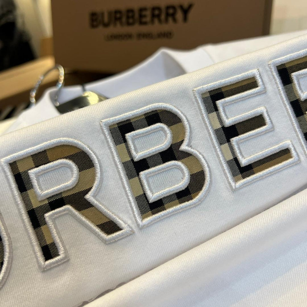 Burberry T-Shirt Without Collar 'White & Gold' Banlieue91