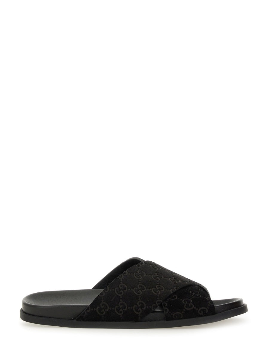 GUCCI Men's GG Pattern Slider Sandals - Stylish Comfort for Spring/Summer 2025, Made in Italy Banlieue91