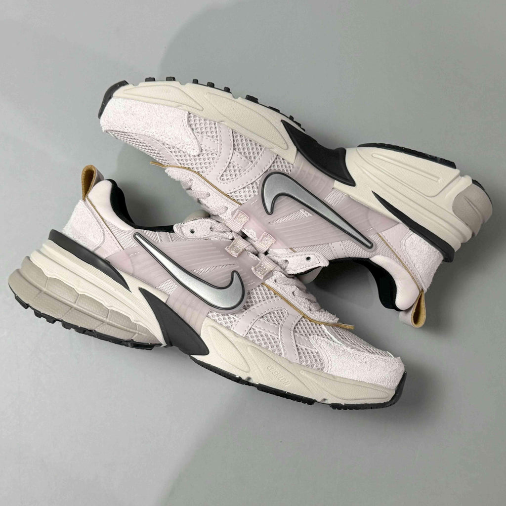 Nike V2K Run 'Platinum Violet' Banlieue91
