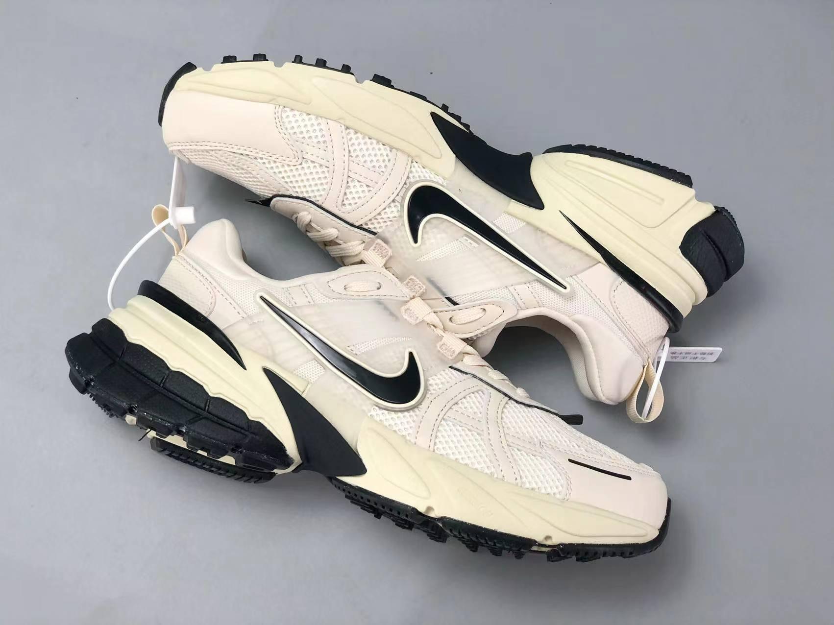 Nike V2K Run 'Fir' Banlieue91