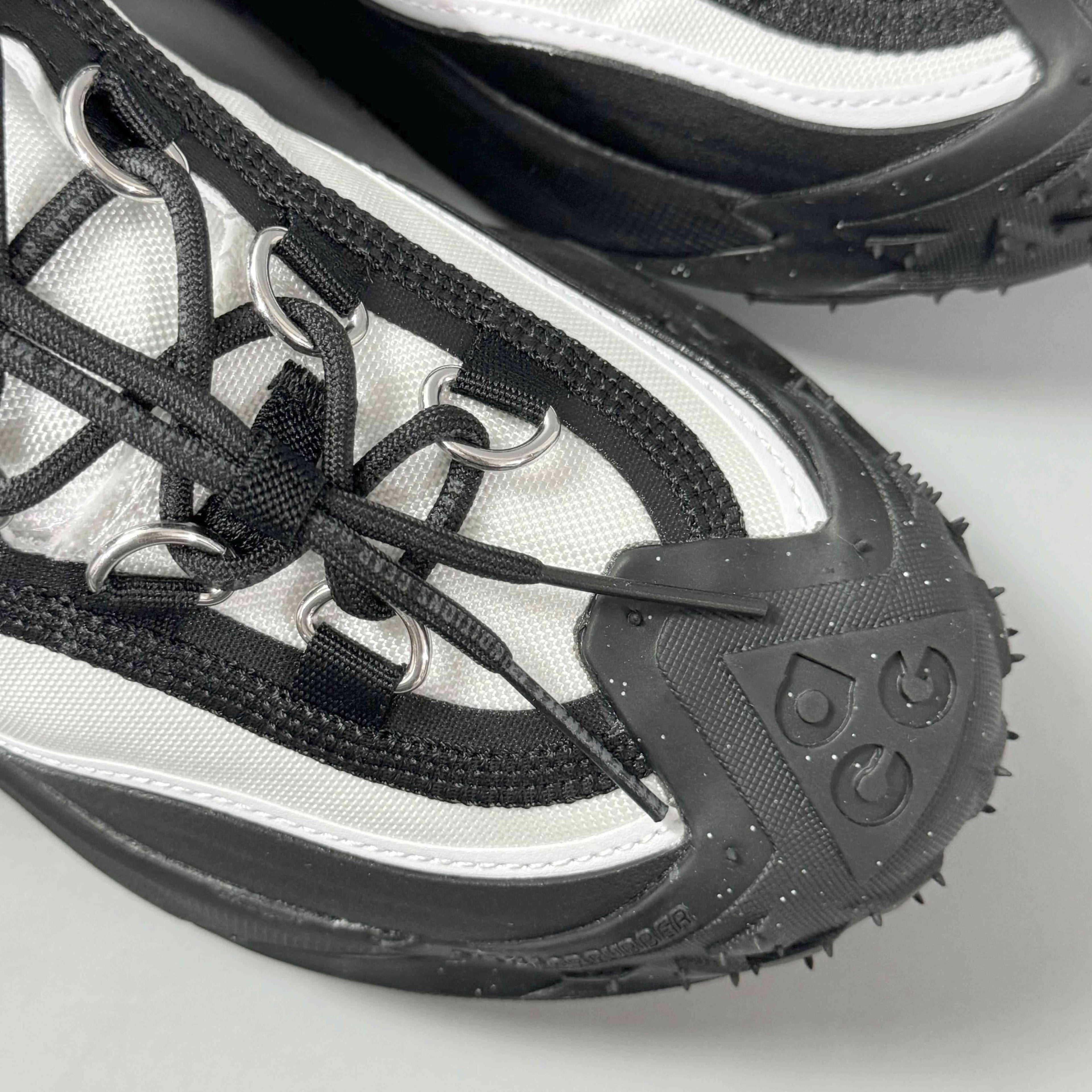 Nike ACG Mountain Fly 2 Low 'Comme des Garcons Homme Plus White Black' Banlieue91