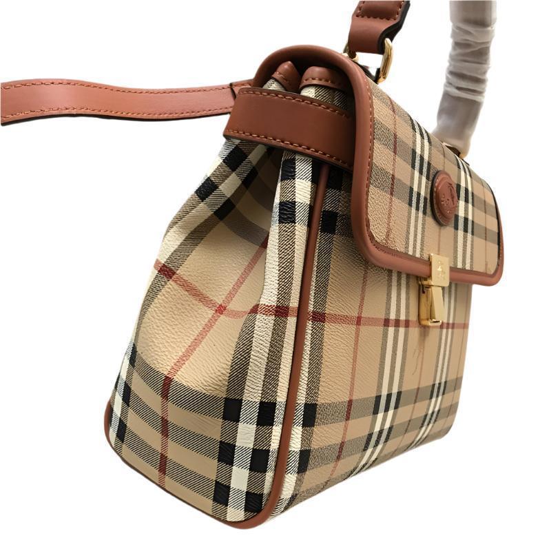 Burberry London Haymarket Check Handle Bag w/ Strap Banlieue91