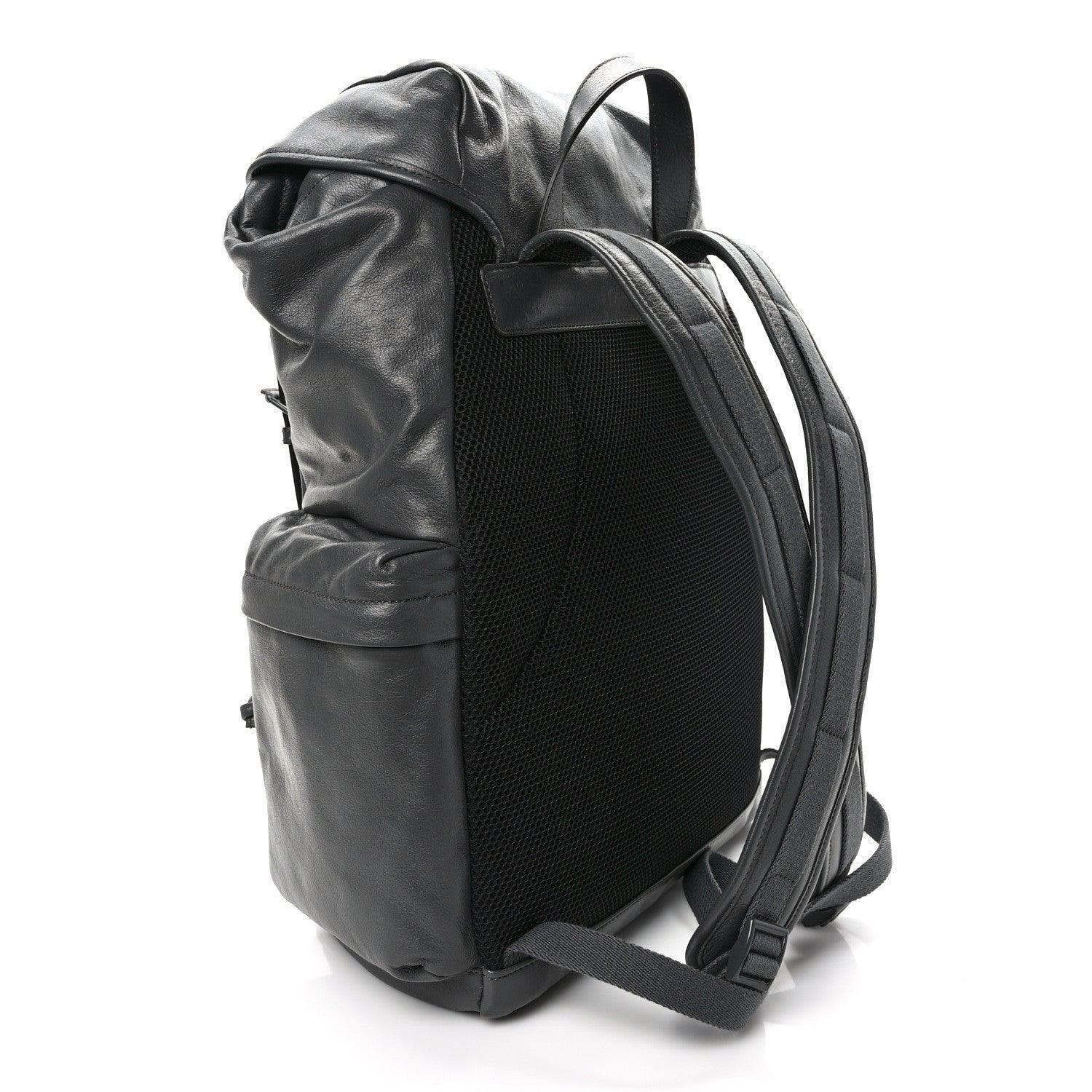 Gucci  Calfskin Monochrome Double G Backpack Banlieue91