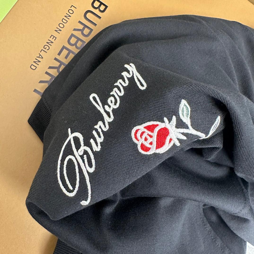 Burberry T-Shirt With Rose Without Collar 'Black' Banlieue91