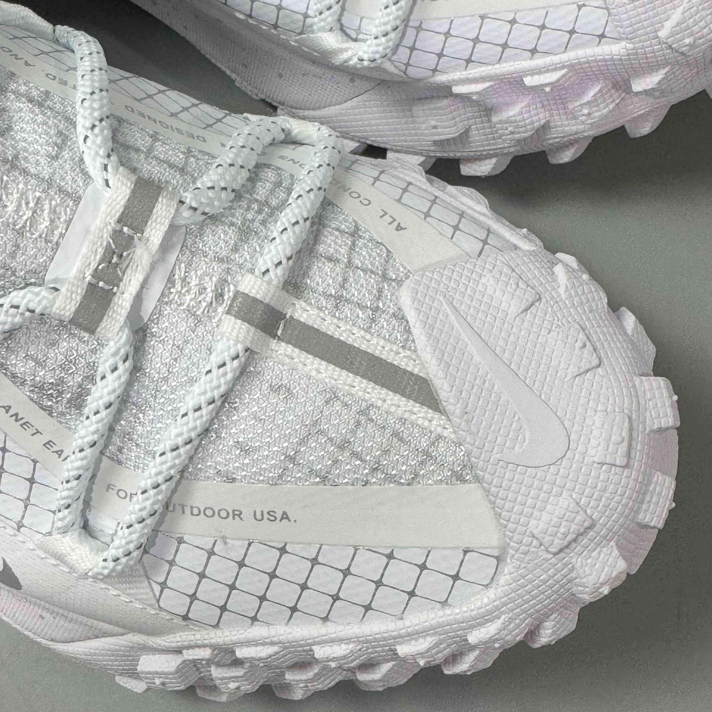 Nike ACG Mountain Fly Low Gore-Tex SE 'Triple White' Banlieue91