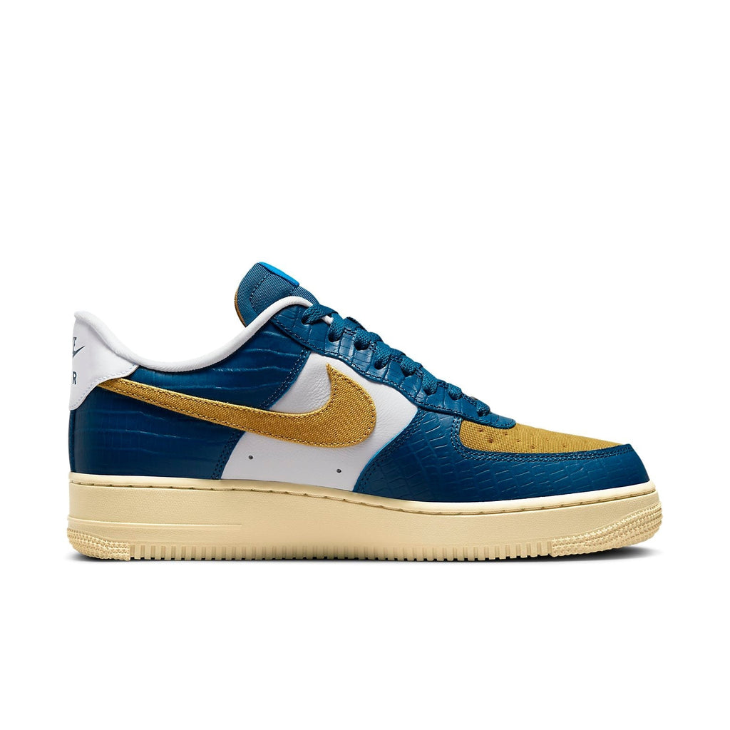 Nike x Undefeated Air Force 1 Low SP 'Dunk vs AF1'