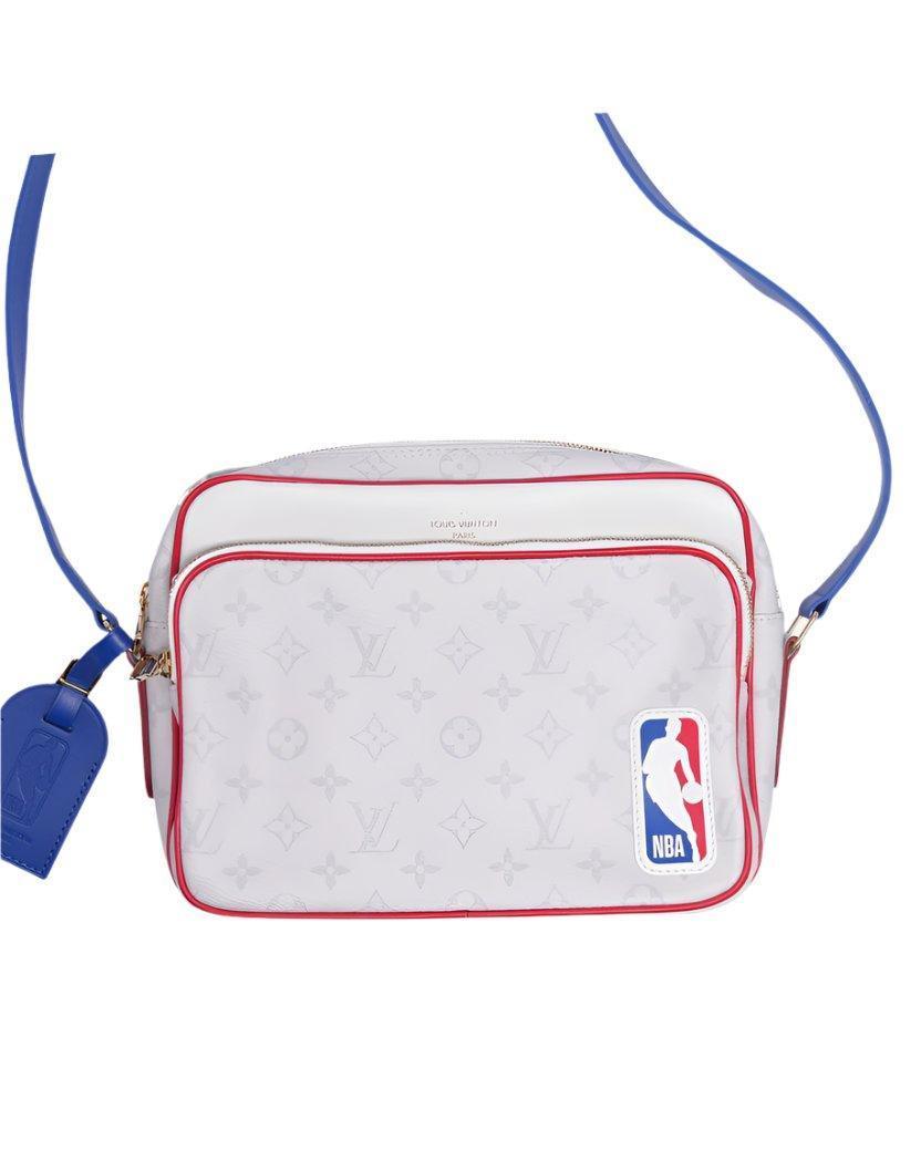 Louis Vuitton x NBA Nil Messenger Bag Monogram Antarctica Canvas Banlieue91