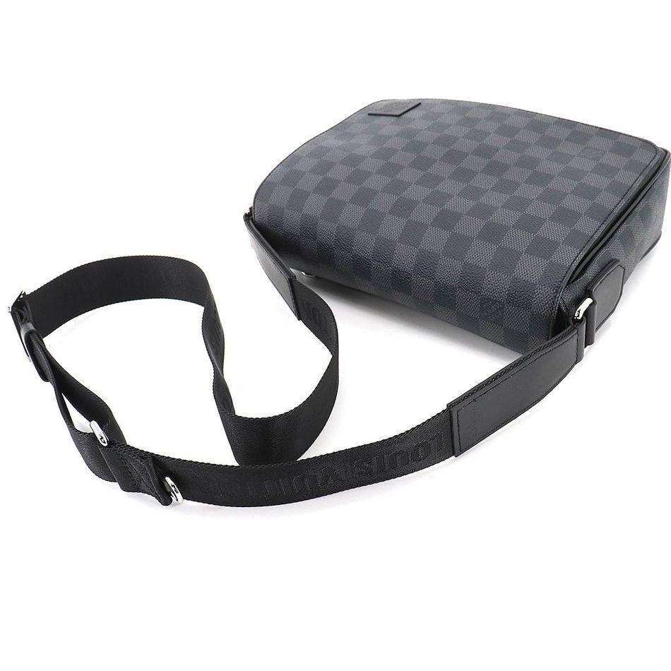Louis Vuitton Damier Graphite District PM NV3 Shoulder Bag Black Banlieue91