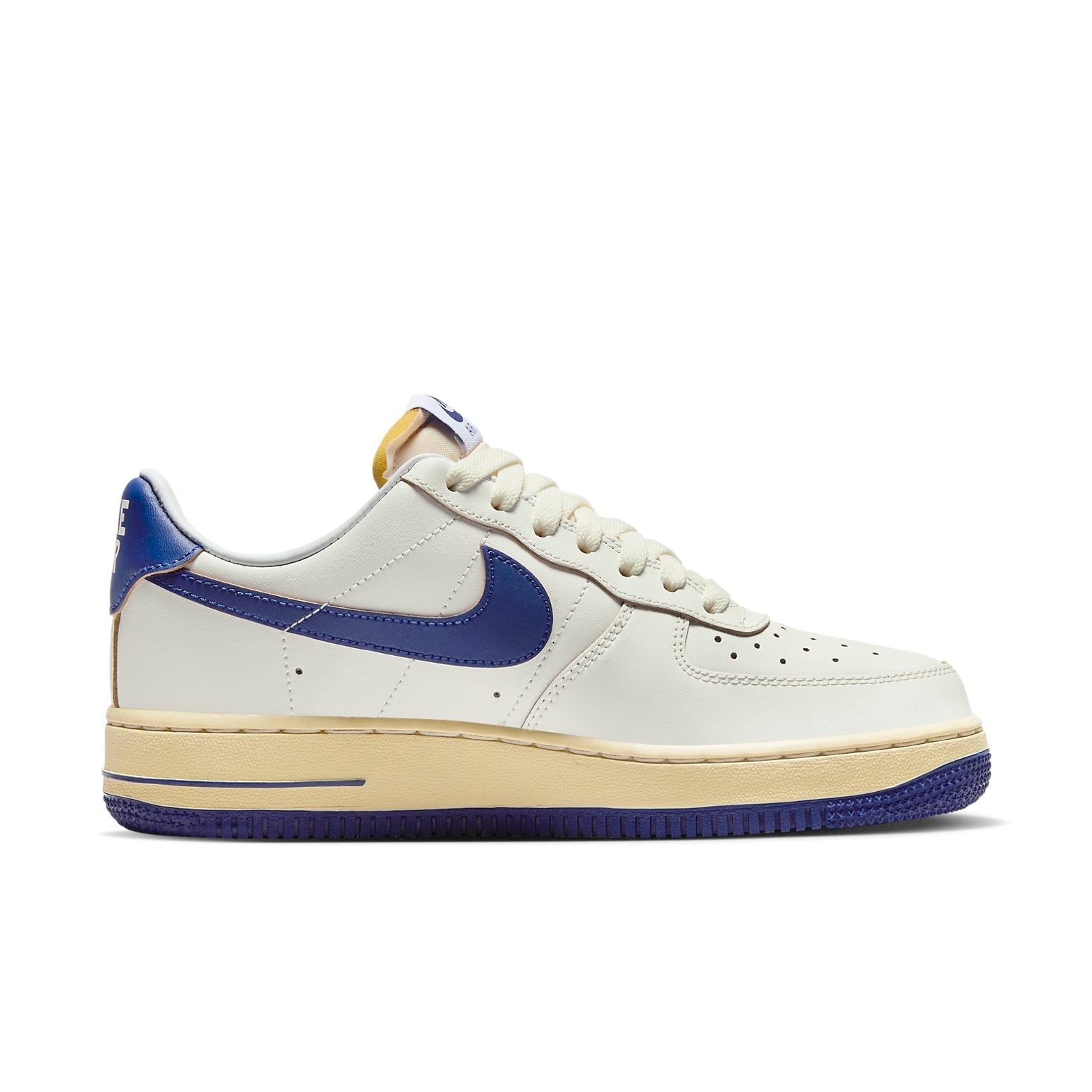 Nike Air Force 1 '07 'Sail Pale Vanilla'