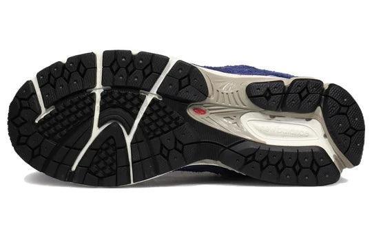New Balance 2002R Protection Pack Navy Banlieue91
