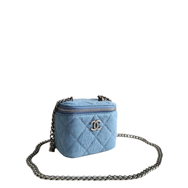 Chanel coco love long vanity case denim Camelia blue SHW Banlieue91