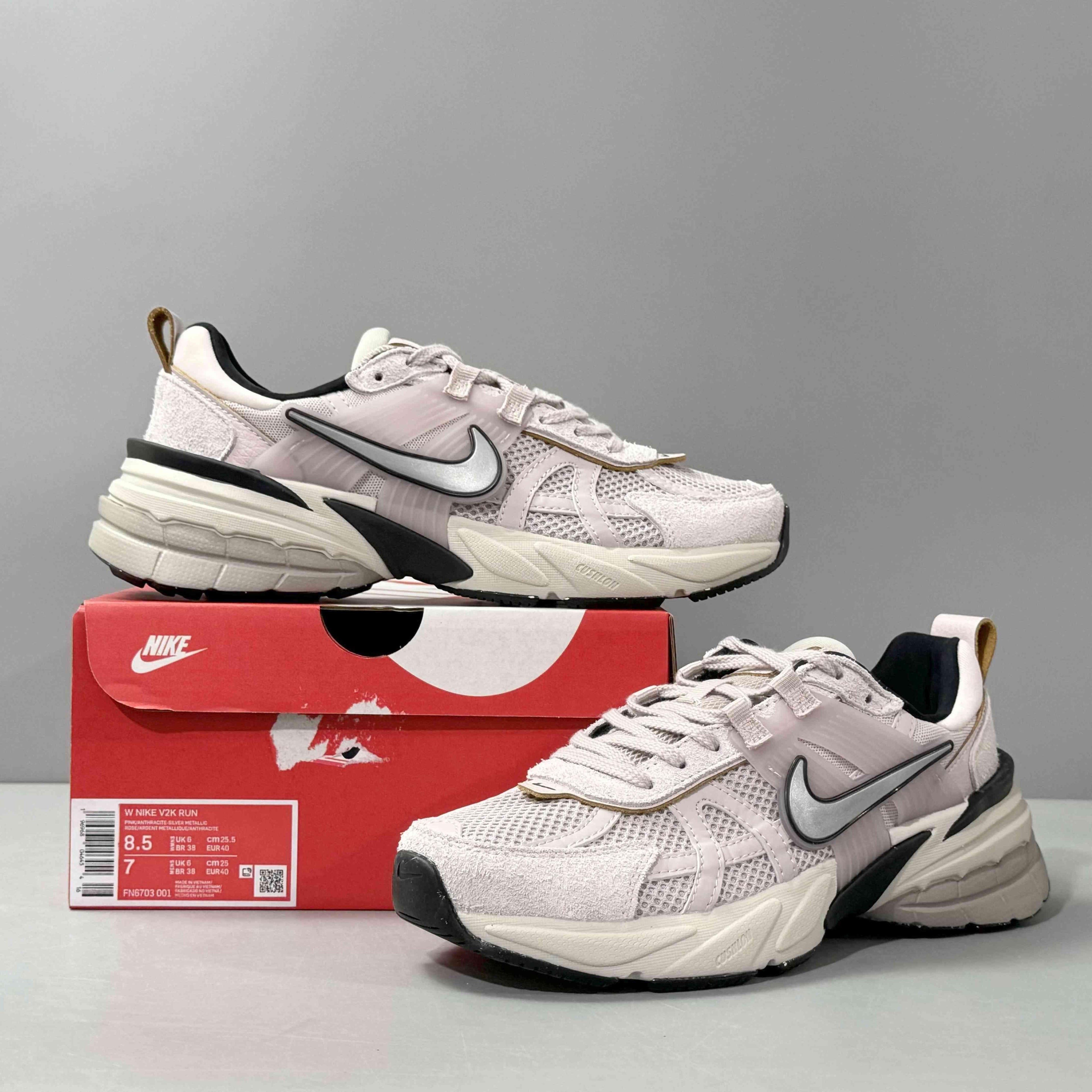 Nike V2K Run 'Platinum Violet' Banlieue91