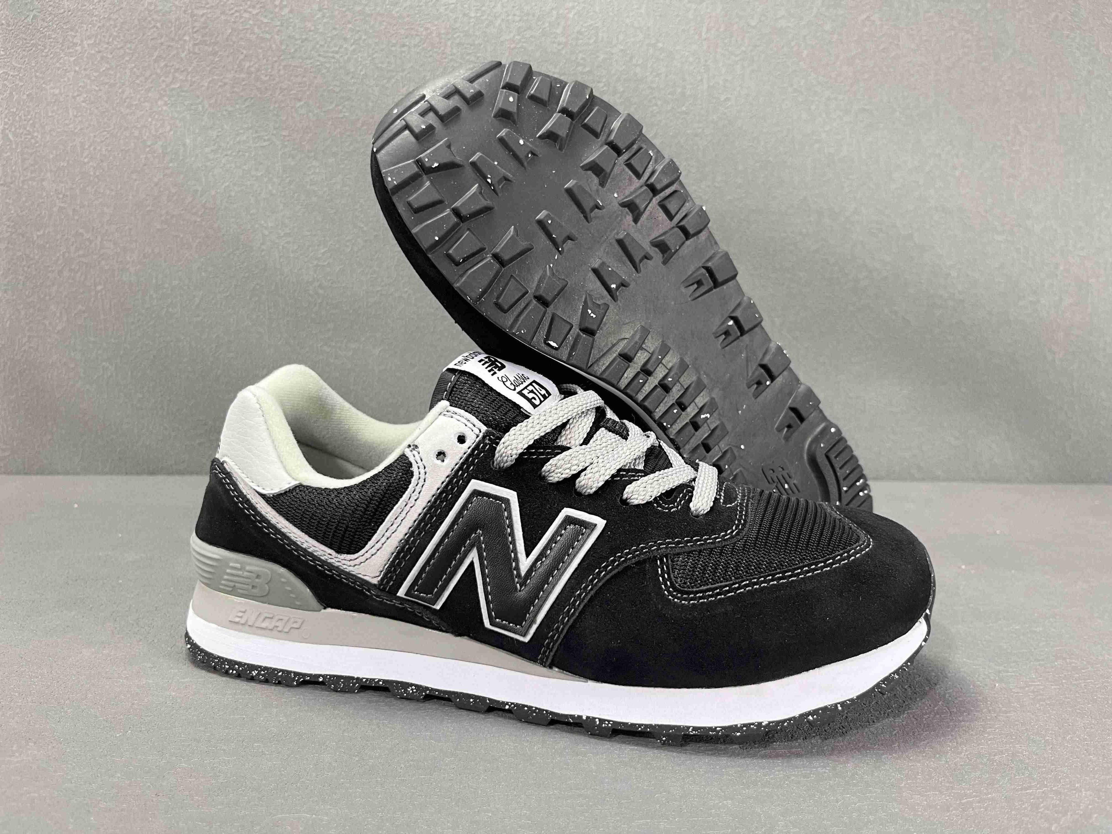 New Balance 574 Black-White Banlieue91