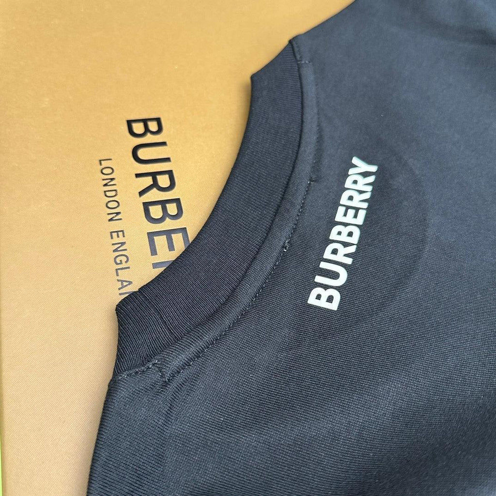 Burberry T-Shirt Without Collar 'Black & Beige' Banlieue91