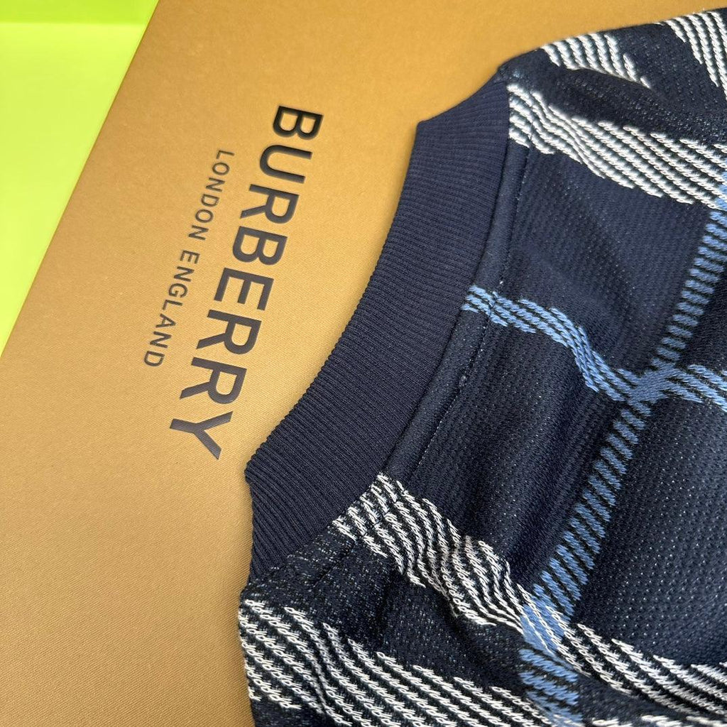 Burberry T-Shirt Without Collar Banlieue91