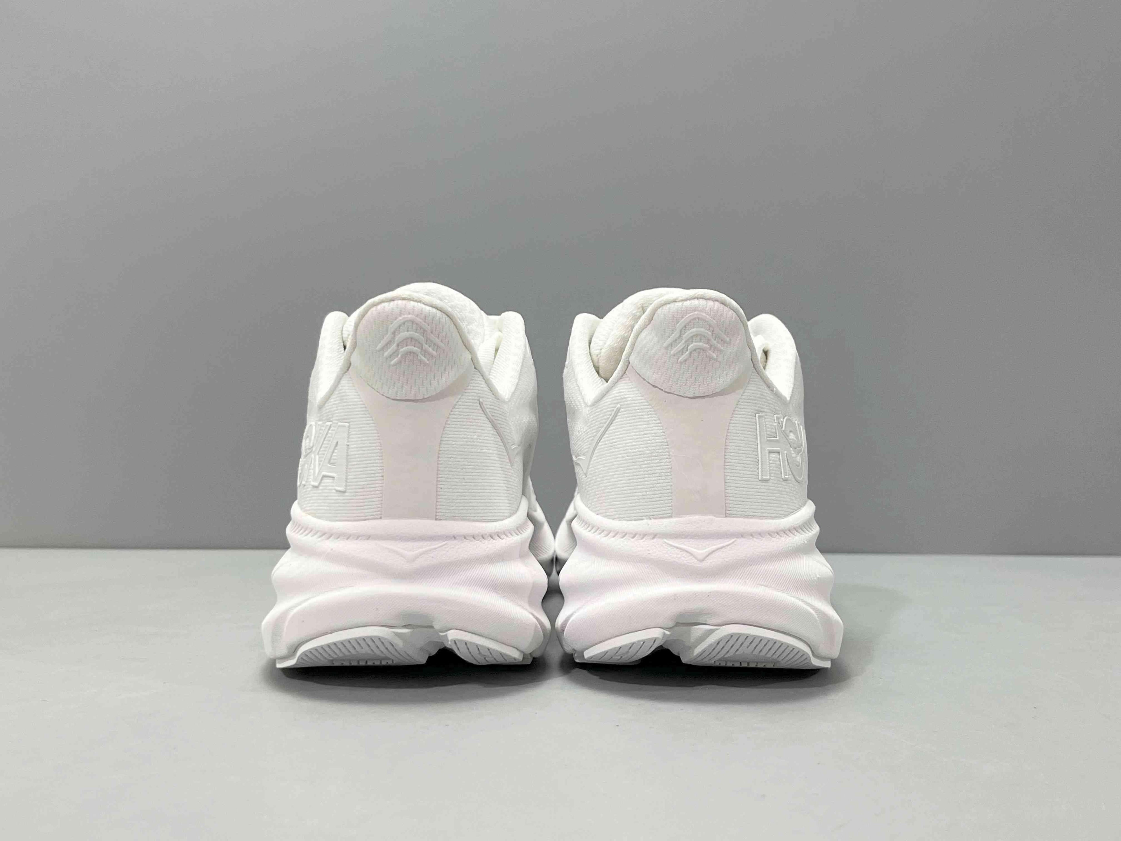 Hoka One One Clifton 9 'White' Banlieue91
