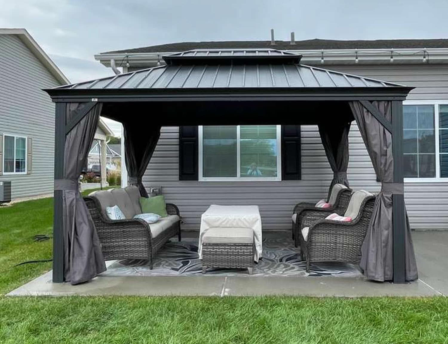 10x13 Aluminum Hardtop Gazebo With Curtains Included