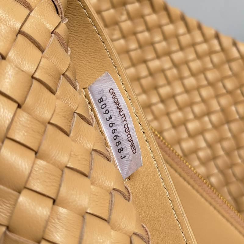 Bottega Veneta Medium Intreccio Leather Bag Tote Banlieue91