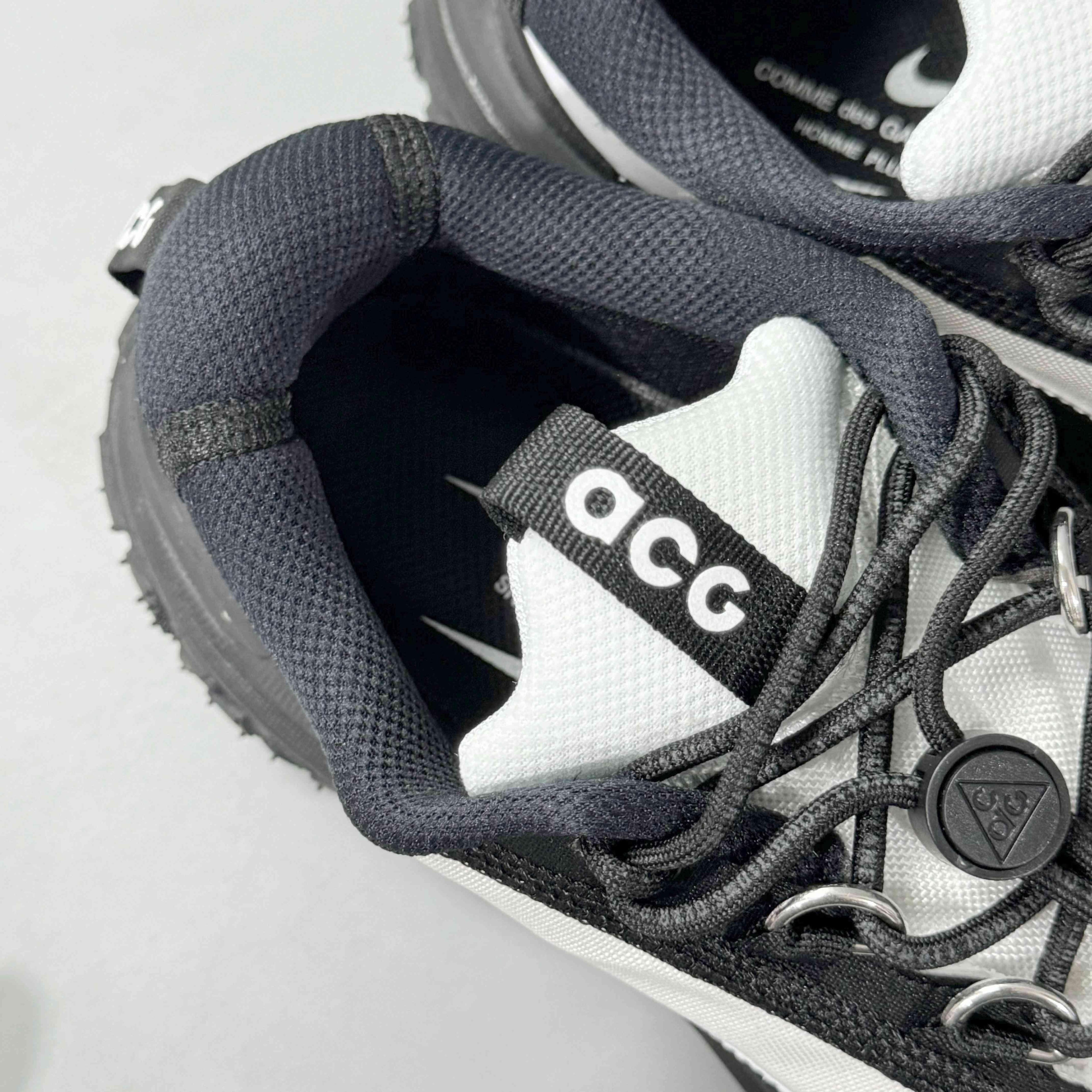 Nike ACG Mountain Fly 2 Low 'Comme des Garcons Homme Plus White Black' Banlieue91