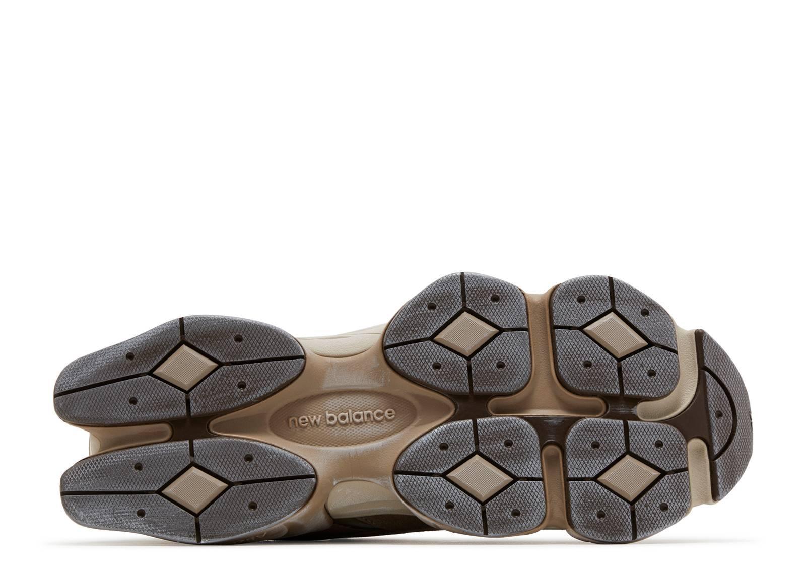 New Balance 9060 Mushroom Brown Banlieue91
