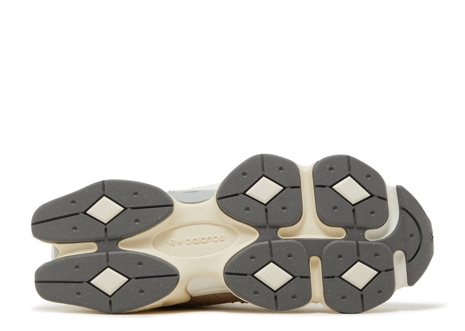 New Balance 9060 Driftwood Banlieue91
