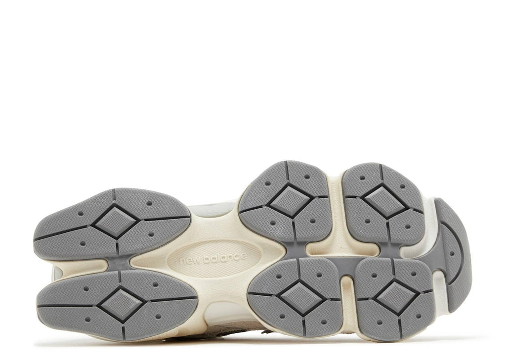 New Balance 9060 Moonbeam Sea Salt Banlieue91