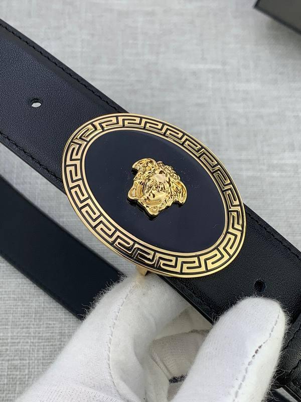 Versace Black Leather Vitello Belt Gold Medallion Buckle Banlieue91