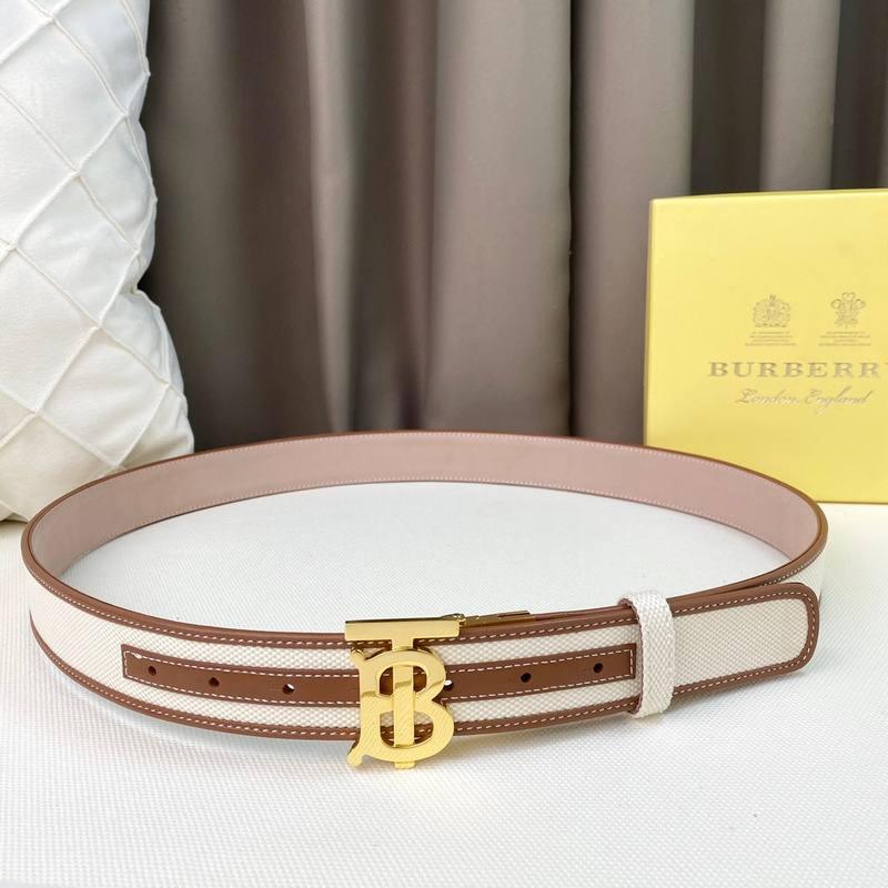 Burberry Reversible Leather Vintage Belt Banlieue91