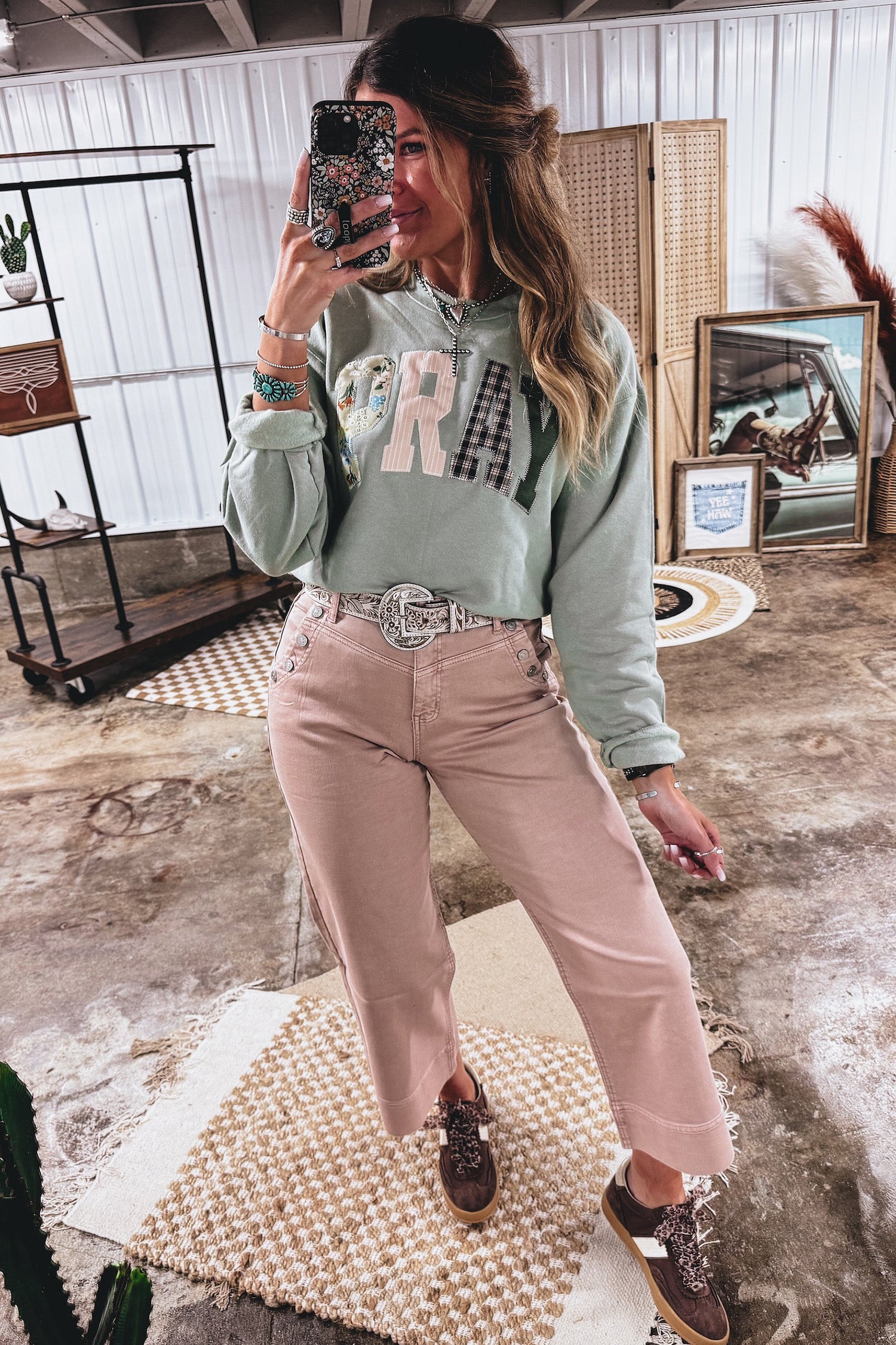 Green Bay Floral Buffalo Plaid Striped Embroidered Patch Western Pullover Sweatshirt