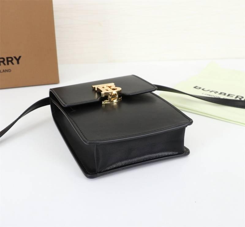 BURBERRY Valencia Tb Leather Crossbody Pouch Banlieue91