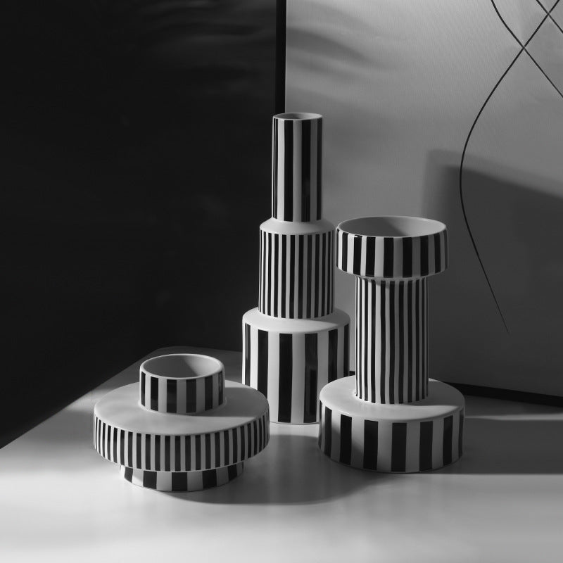 Minimalist Black And White Geometry Striped Ceramic Vase Decoration