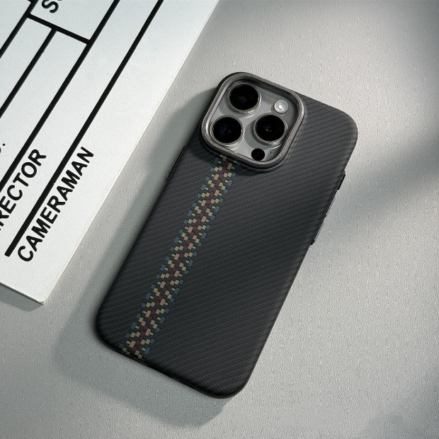 Suitable for iPhone 15 ProMax phone case Kevlar pattern magnetic hard case 14 carbon fiber pattern anti drop protective case V.I.P Digital Presence