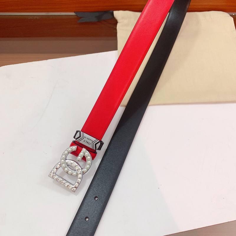 Dolce Gabbana Calfskin belt with bejeweled DG logo 'Red' Banlieue91