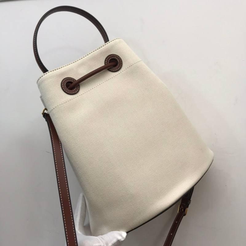 Burberry Check Drawstring Bucket Bag Banlieue91