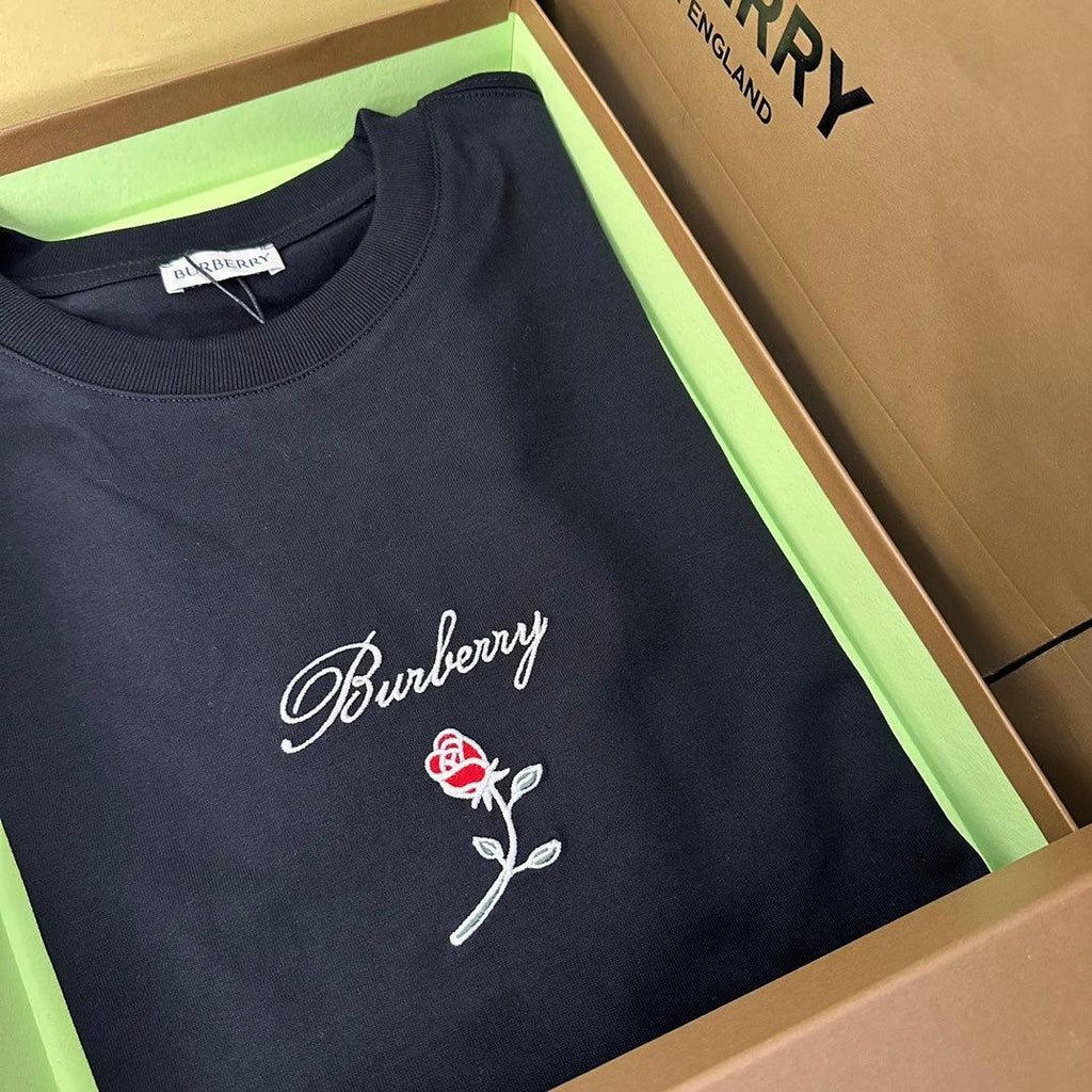 Burberry T-Shirt With Rose Without Collar 'Black' Banlieue91