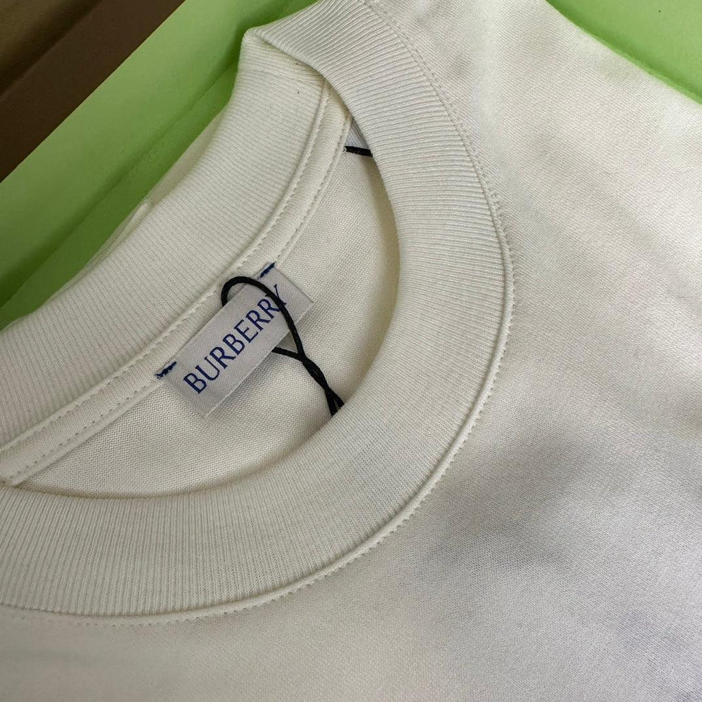 Burberry T-Shirt With Rose Without Collar 'White' Banlieue91