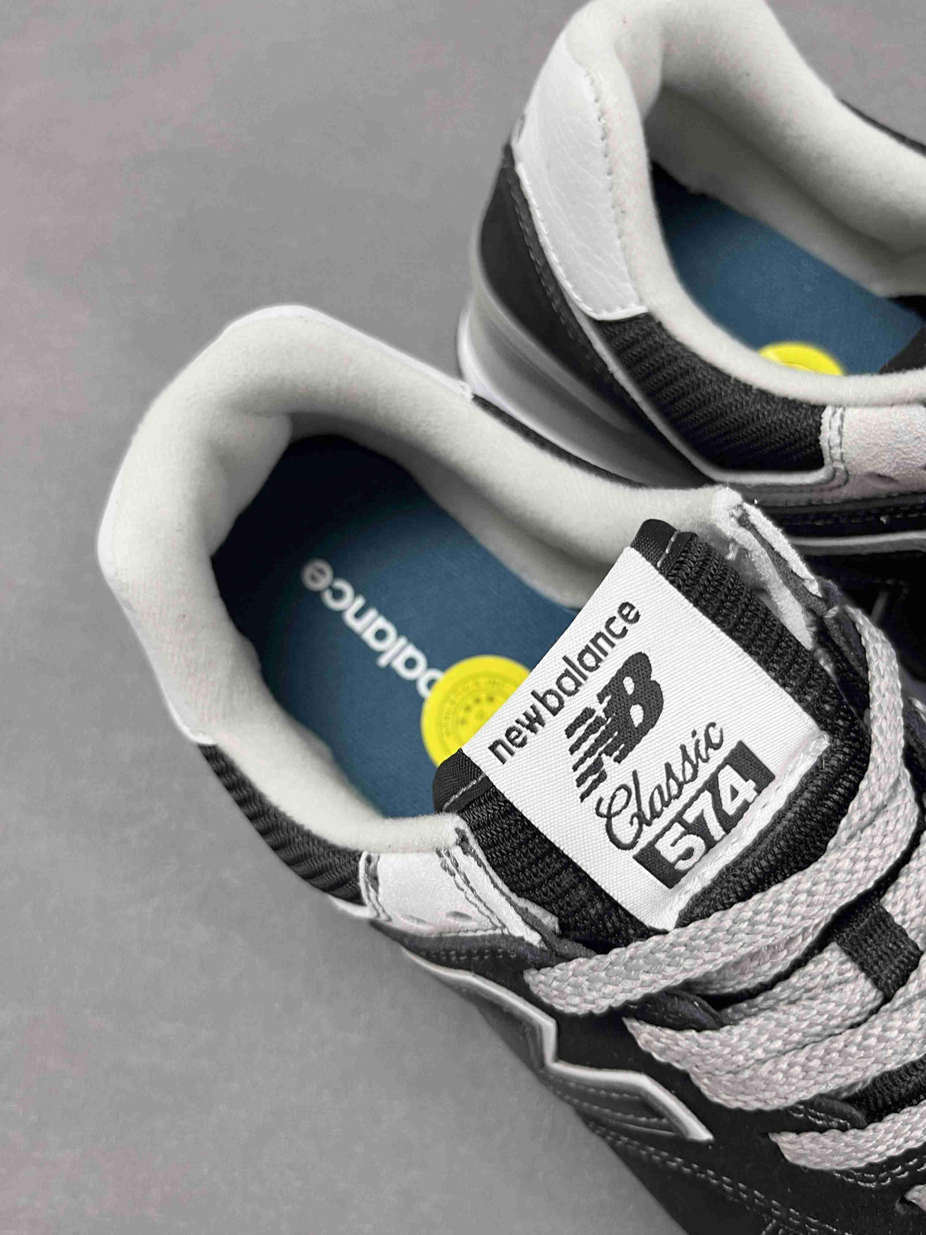 New Balance 574 Black-White Banlieue91