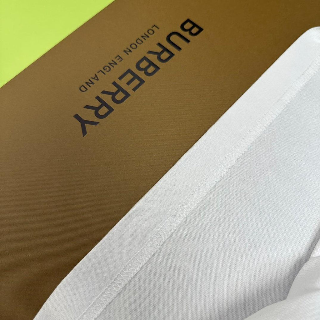 Burberry T-Shirt Without Collar 'White & Beige' Banlieue91
