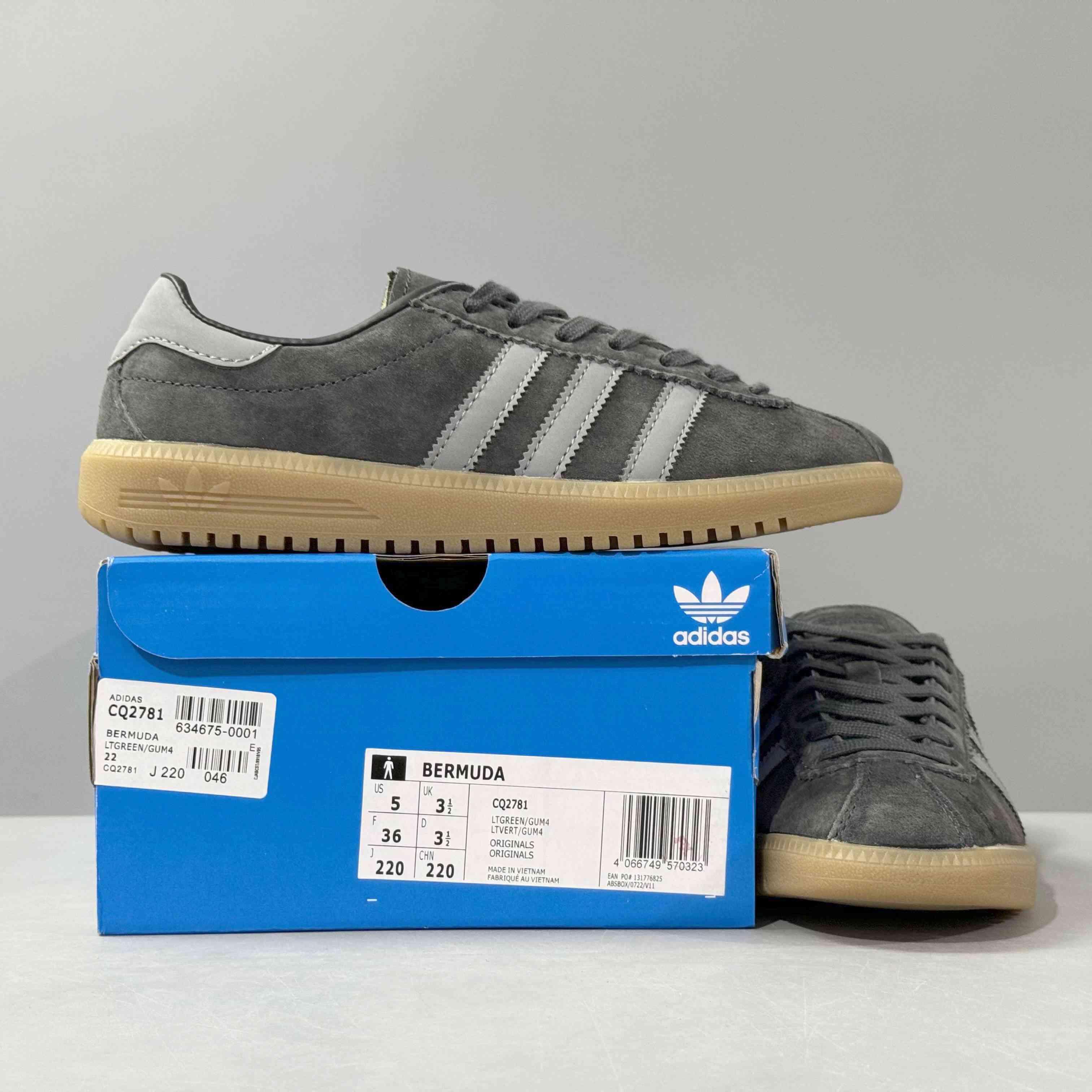 Adidas Originals Bermuda 'Carbon, Grey Four & Gum' Banlieue91