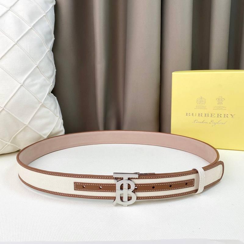 Burberry Reversible Leather Vintage Belt Banlieue91